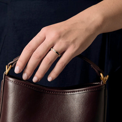 Bague 52 CARTIER - Alliance en or jaune saphirs et diamants 58 Facettes DV19118-1