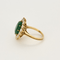 Importante Bague marguerite en or jaune émeraude et diamants