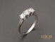 Bague 56 Bague trilogie en or blanc et diamants 58 Facettes A10878
