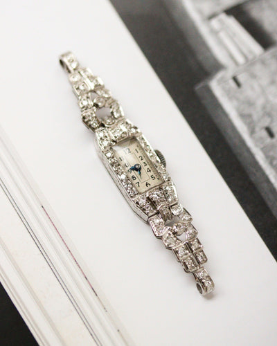 Art Deco Platin pırlanta taşlı saat 58 Facettes A11302