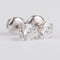 Boucles d'oreilles Boucles d'oreilles puces taille moderne en or gris et diamants 58 Facettes