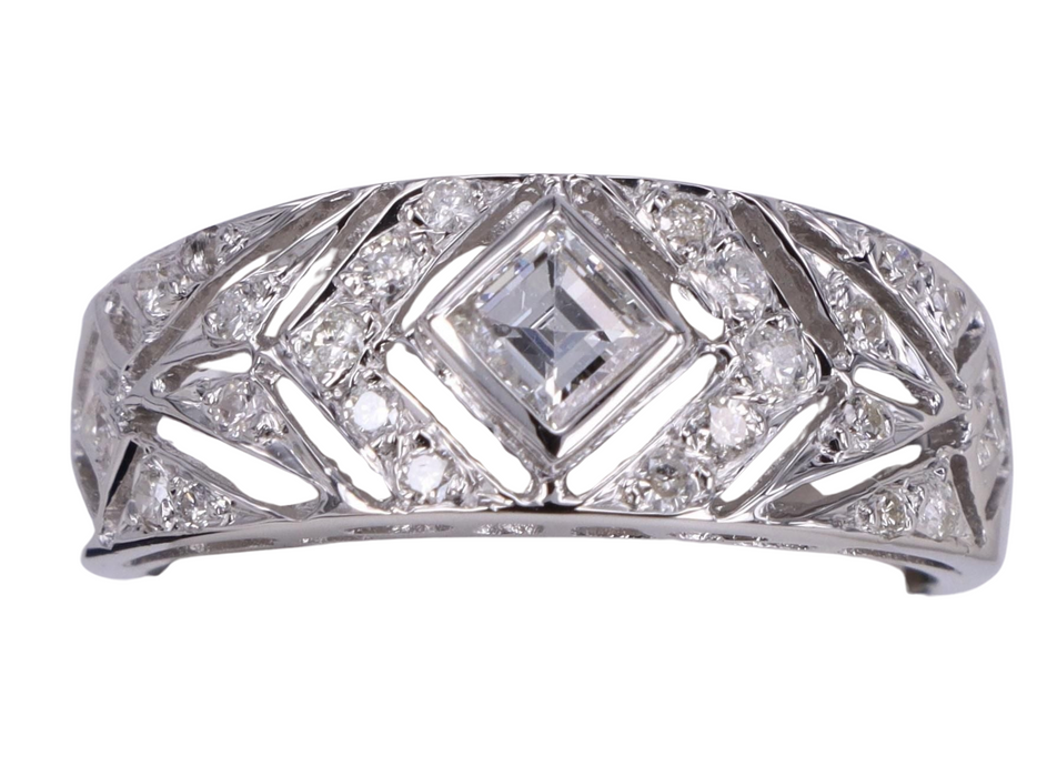 Art-Deco princess Diamond white gold ring