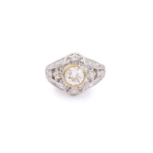 Bague 53 Bague style Art déco en or gris 18 carats et diamants 58 Facettes BD172