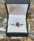 Bague 54 Bague - Saphir ovale 1,20 ct et diamants en or jaune 18 carats 58 Facettes BSA97