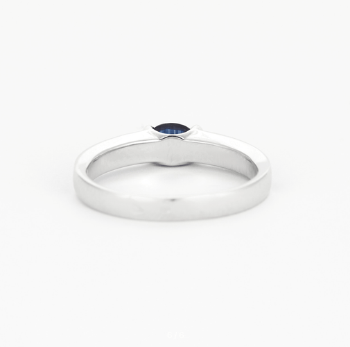 Bague 53 Bague en or gris avec saphir et diamants 58 Facettes DV4307-2