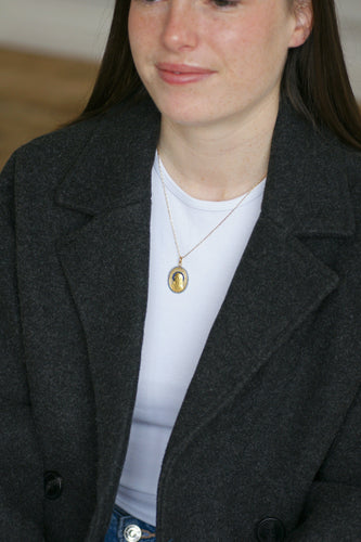 Pendente Jener - Medaglia Vergine Maria Maria Art Nouveau in oro giallo e perle fini 58 Facettes