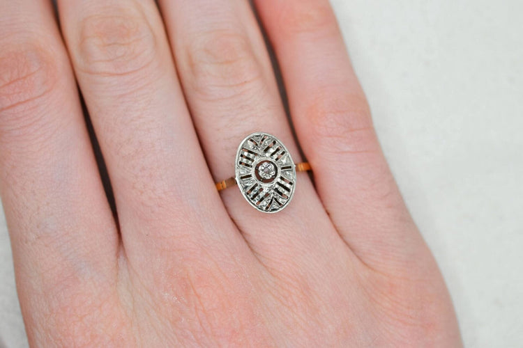 Prsten 56 Prsten Art Deco oválný ze žlutého a bílého 18k zlata a diamant 58 Facettes 3826