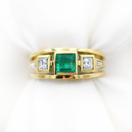 Bague 57 Bague bandeau en or jaune avec émeraude 0,7 ct et diamants 0,80 ct 58 Facettes 22310