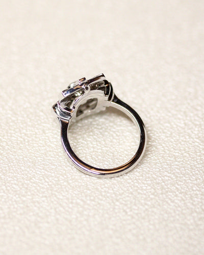 Ring 54 Ring Art Deco rechteckig durchbrochen aus Weißgold 750 und Diamanten 58 Facettes F2194 - C2139