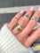 Bague 48 Bague bandeau en or jaune 18 carats et diamants taille princesse 58 Facettes