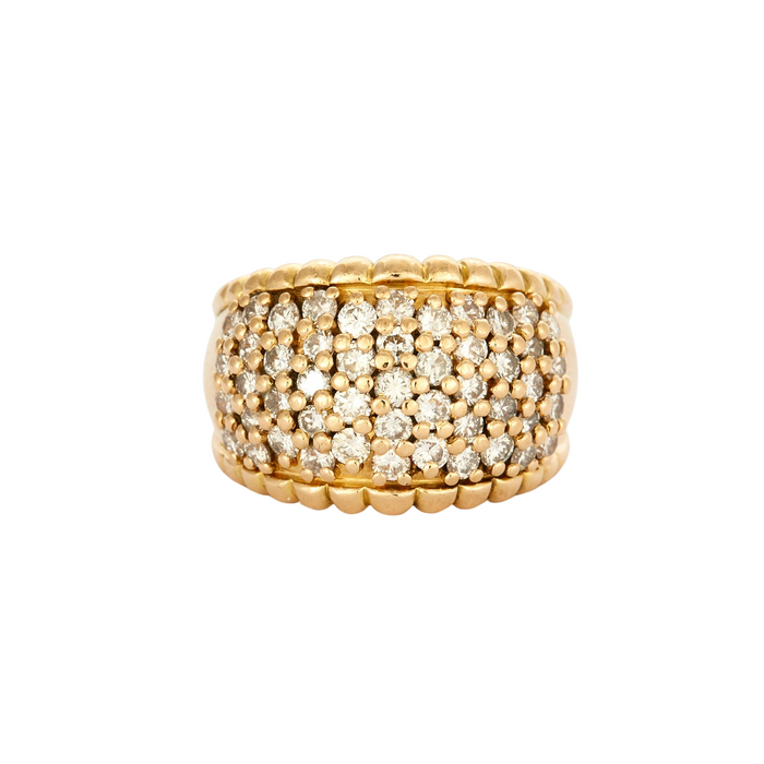 Pavement ring with 49 diamonds in yellow gold