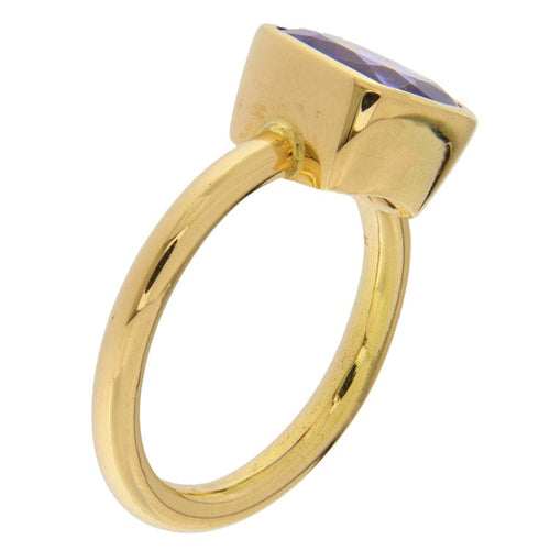 https://www.gioielleriaguidetti.it/wp-content/uploads/2023/04/G3286c-anello-oro-rosa-tanzanite-1.jpg