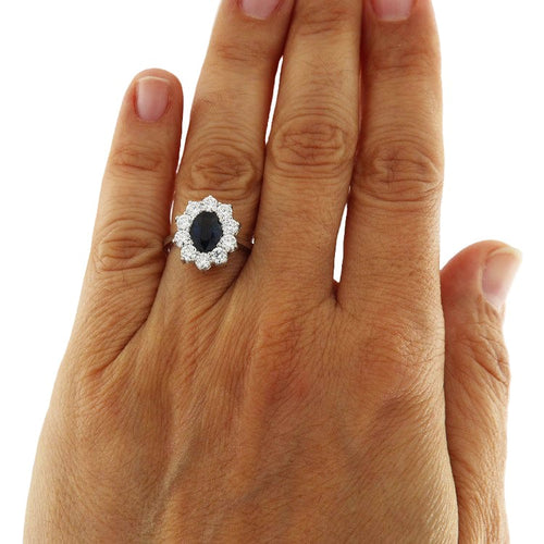 https://www.gioielleriaguidetti.it/wp-content/uploads/2025/05/G3759c-anello-guidetti-oro-zaffiro-diamanti-brillanti.jpg
