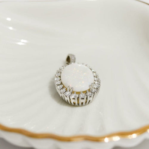 Boulder opal pendant in platinum and diamonds 58 Facettes 2842