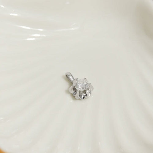 Pendant 14-carat white gold pendant with 0.63 ct brilliant-cut diamond 58 Facettes 2965