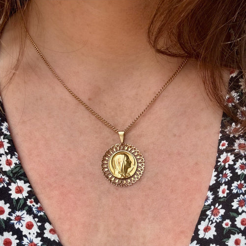 Pendentif Médaille Vierge Marie en rosace en or jaune 18K 58 Facettes REF24079-242