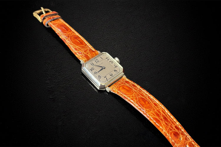 Montre Hamilton Place - Montre Square 1926 en or blanc 14k 58 Facettes