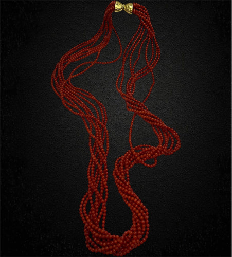 Collier Collier long multifils en corail rouge méditerranéen et or 18 carats 58 Facettes