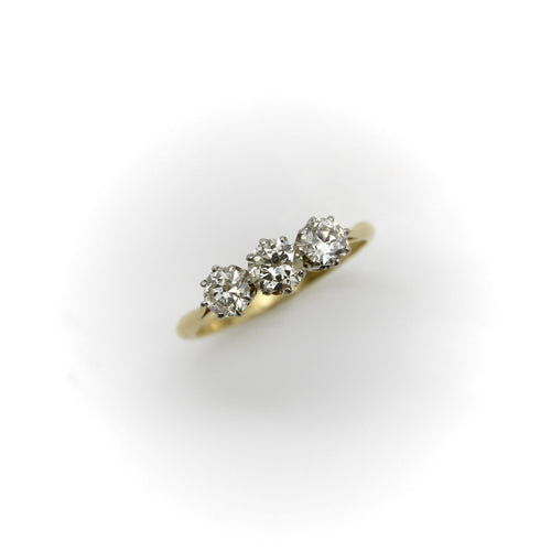 Bague Art déco - Bague trois pierres en or jaune 18k, platine et diamants 58 Facettes A2003U