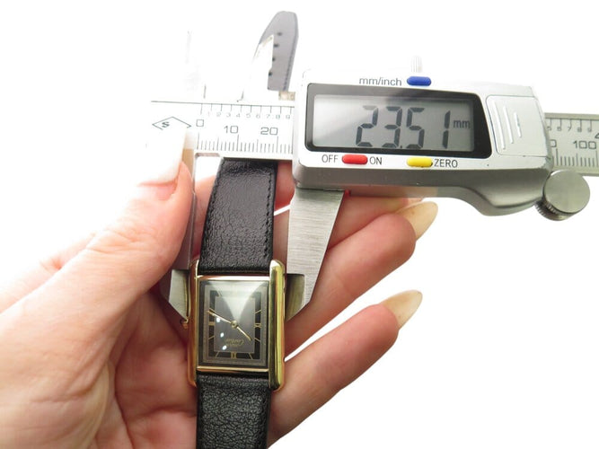 Montre Cartier Must Tank - Montre quartz 23 mm en vermeil 58 Facettes 136565