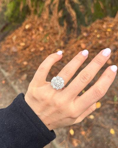 Anello 53 Anello cluster in oro bianco 18k e diamanti (ca. 1,98 ct) 58 Facettes