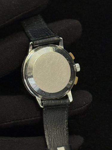 Montre Omega - Montre chronographe vintage réf. 101.009 cal. 320 en acier 58 Facettes