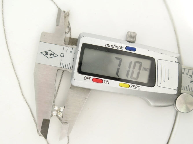 Collier Tiffany & Co Victoria - Collier fleur en platine et diamants 0,32 ct 58 Facettes 271712