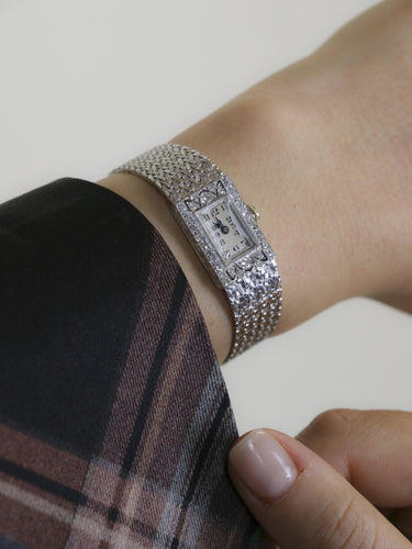Montre Montre Art déco de dame en or blanc 18 carats et diamants 58 Facettes 1181.7