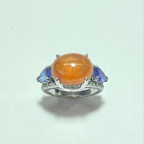 Ring 54 Ring aus 18K Weißgold mit Feueropal und Diamanten 0,42 ct 58 Facettes 250216