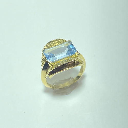 Prsten 53 Prsten s obdélníkovým spinellem smaragdového brusu ze žlutého zlata 18K 58 Facettes 250309