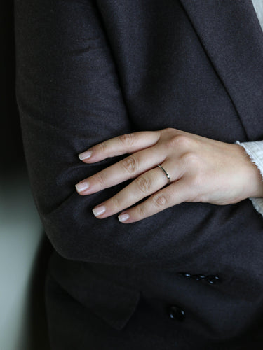 Bague 49 Dinh Van Square - Alliance carrée en or blanc 18k 58 Facettes 1206.1