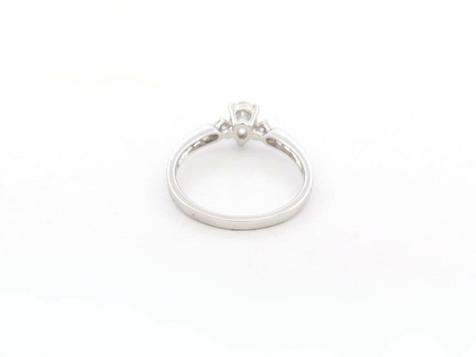 Bague 54 Guérin Joaillerie - Bague solitaire Diamant de Rosée en or blanc 18k 58 Facettes 266000