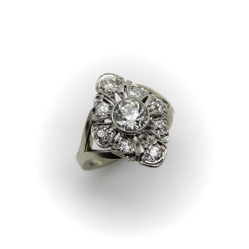 Bague Bague en or blanc 14 carats avec diamants taille ancienne, vers 1910 58 Facettes A1002Z