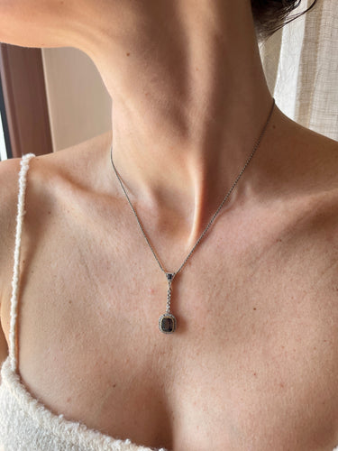 Collier Pendentif collier - Saphir coussin 3 ct et diamants en or 18k 58 Facettes