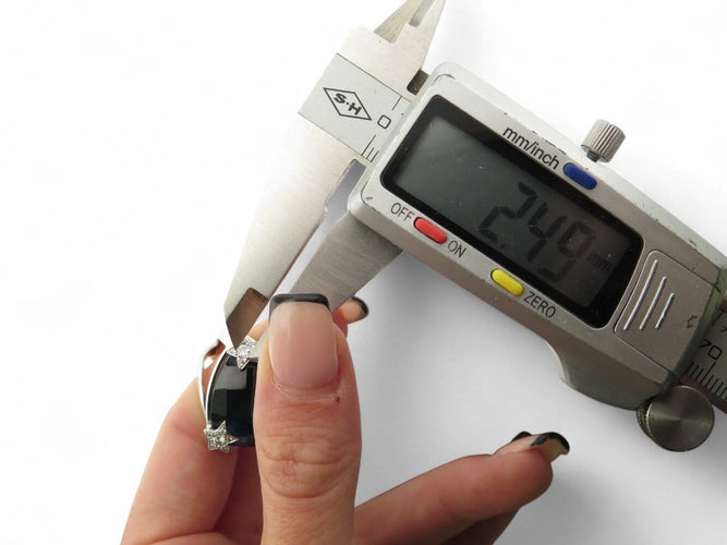 Bague 54 Bague cocktail en or blanc 18k, topaze London blue et diamants 0,25 ct (T54) 58 Facettes 270140