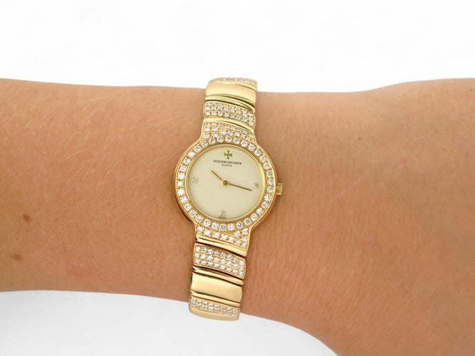 Montre Vacheron Constantin Malte Ivy - Montre femme en or jaune 18k et diamants 58 Facettes 270028