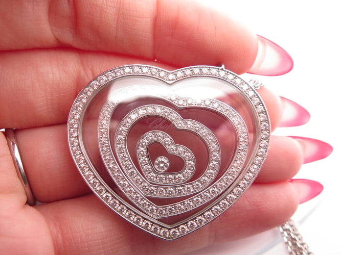 Collier Chopard Happy Spirit - Collier pendentif cœur en or blanc 18K et diamants 58 Facettes 264347