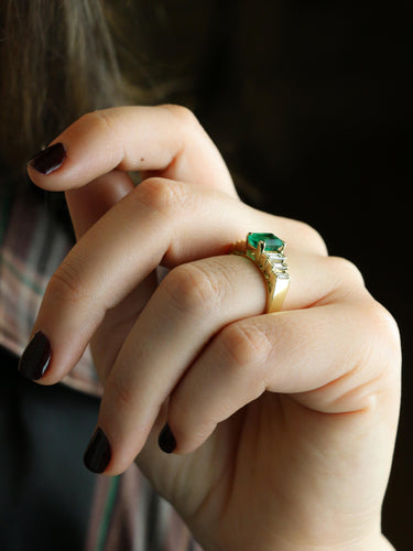 Bague 56 Bague Art déco en or jaune 18 carats avec émeraude Muzo et diamants 58 Facettes 1109.1