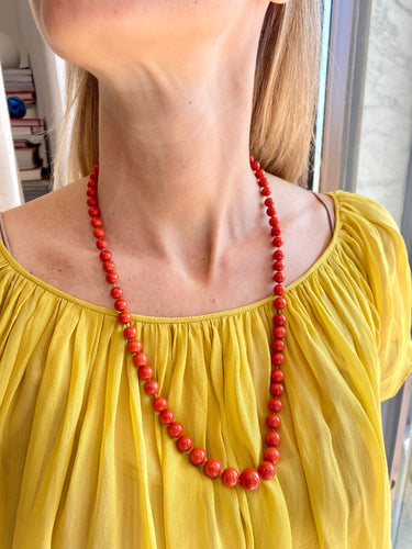 Collier Collier en corail méditerranéen naturel avec fermoir en or 18k 58 Facettes