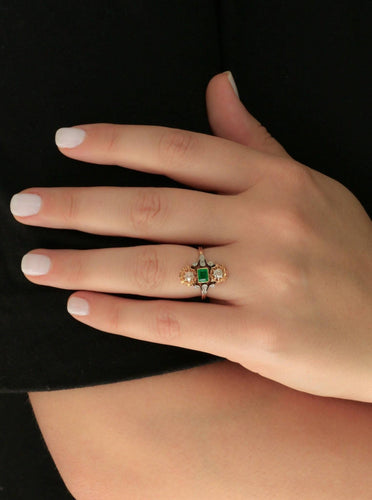 Bague 54 Bague Art Nouveau en or jaune 18k, émeraude et diamants 58 Facettes 1042.2