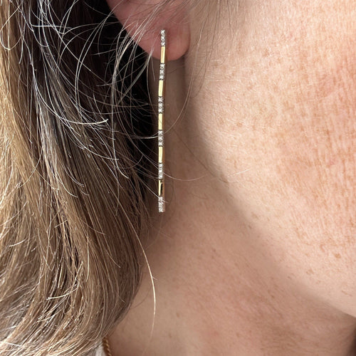 Boucles d'oreilles Pendants d’oreilles baguettes en or 18K et diamants 58 Facettes REF2304-44