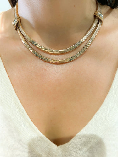 Collier Collier double rang à maillons lisses en or jaune et diamants 58 Facettes 1