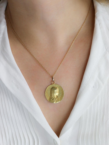 Pendentif Dropsy - Médaille Art nouveau Sancta Maria en or jaune 18 carats 58 Facettes 1153.6