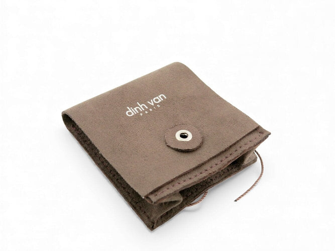 Collier Dinh Van - Collier pendentif Pi 40 mm en or jaune 24k martelé 58 Facettes 271154