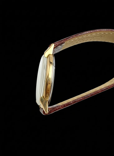 Montre IWC Schaffhausen - Montre vintage années 1940 en or jaune 18 carats 58 Facettes