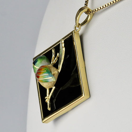 Висулка - Жълто злато 18 карата, оникс и емайлирана птица 58 Facettes 1909