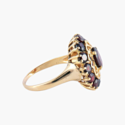 Bague 59 / Grenat / Or Jaune Bague « Arabesque » en or jaune 18 carats et grenats 58 Facettes BO/220060