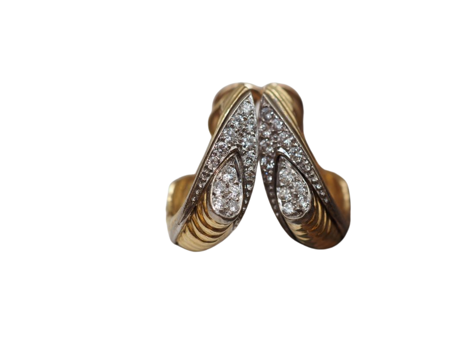 Retro gold diamond earring