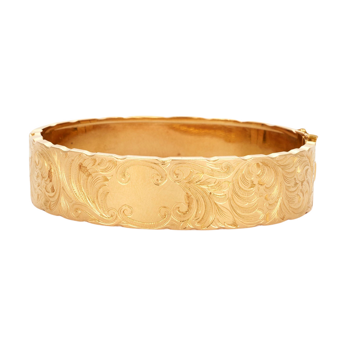 Yellow gold bangle bracelet