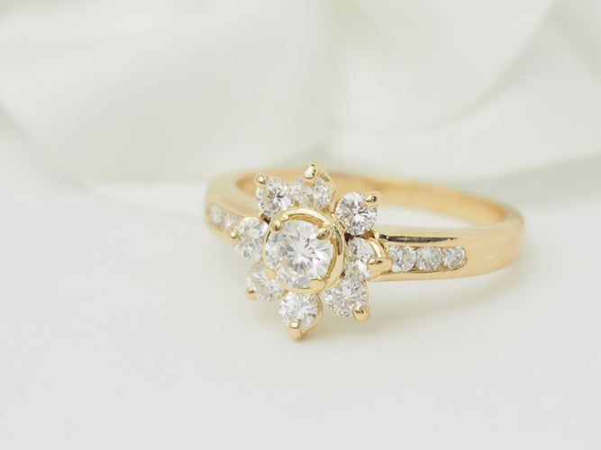 Bague 53 Bague marguerite en or jaune 18 ct et diamants 58 Facettes 33442